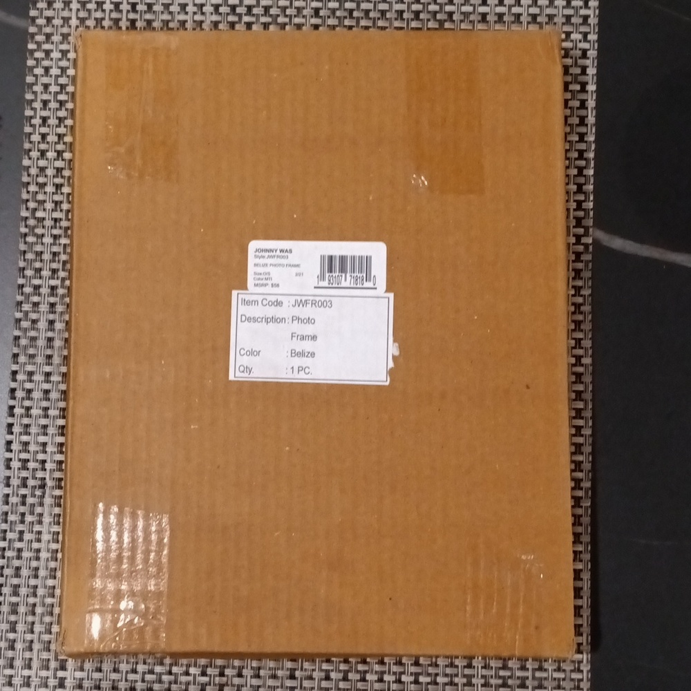 Johnny Was photo frame 10" x 8.5". - Picture 12 of 14